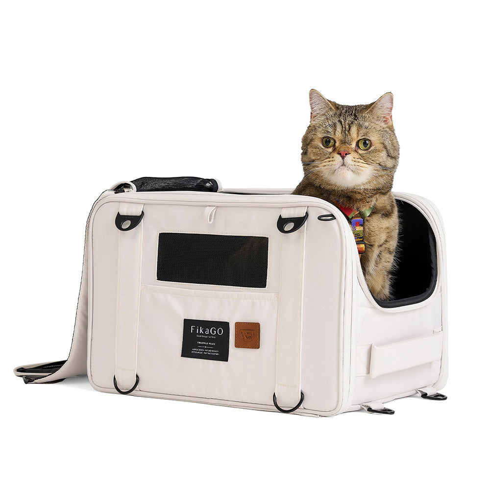 FikaGO TRUFFLE PLUS pet carrier with a cat in three-quarter view in cream cloud