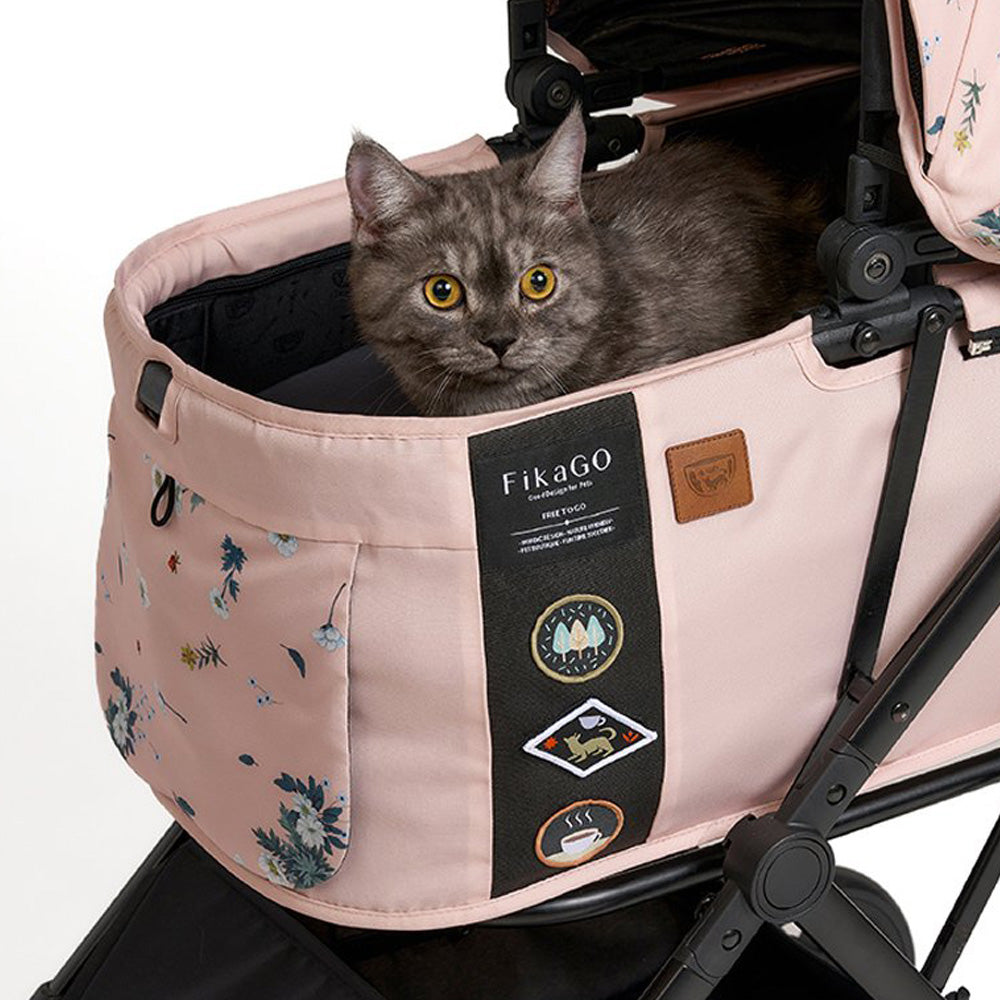 FikaGO FREE TO GO 2 pet stroller with a small cat in arctic flower